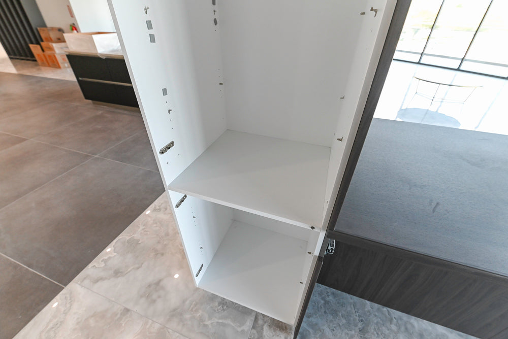 Häcker Modern Glossy White Kitchen with Island and Black Quartz Countertop