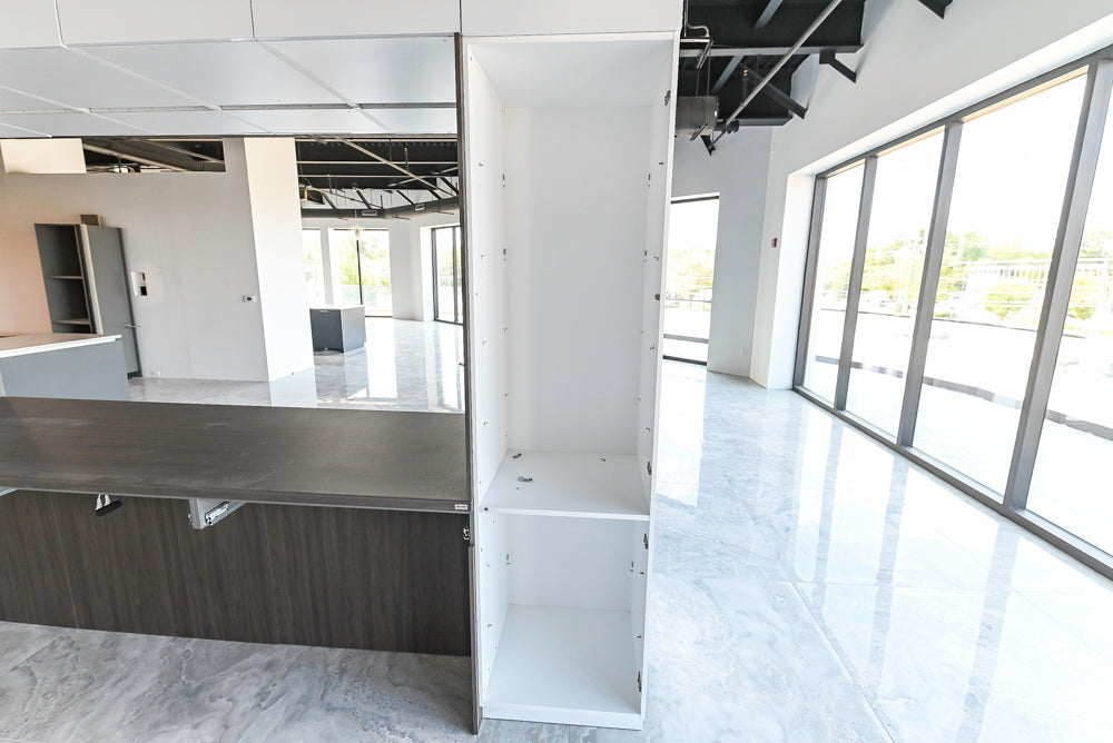 Häcker Modern Glossy White Kitchen with Island and Black Quartz Countertop