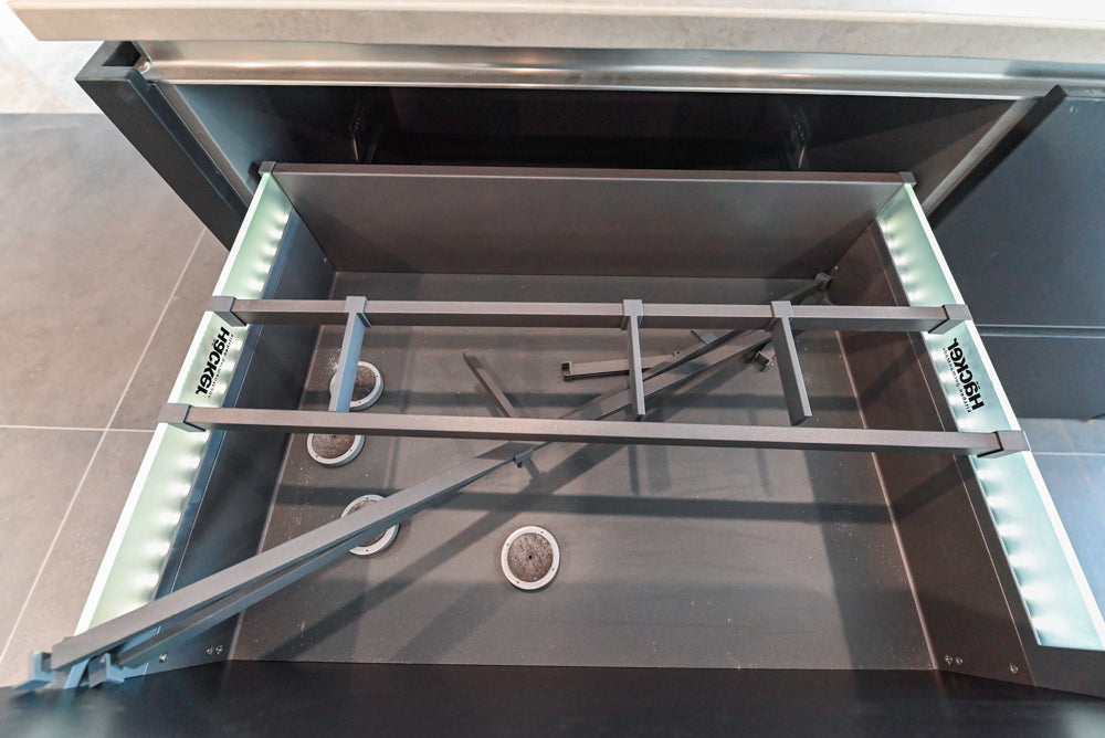 Häcker Modern Matte Black Island with Storage