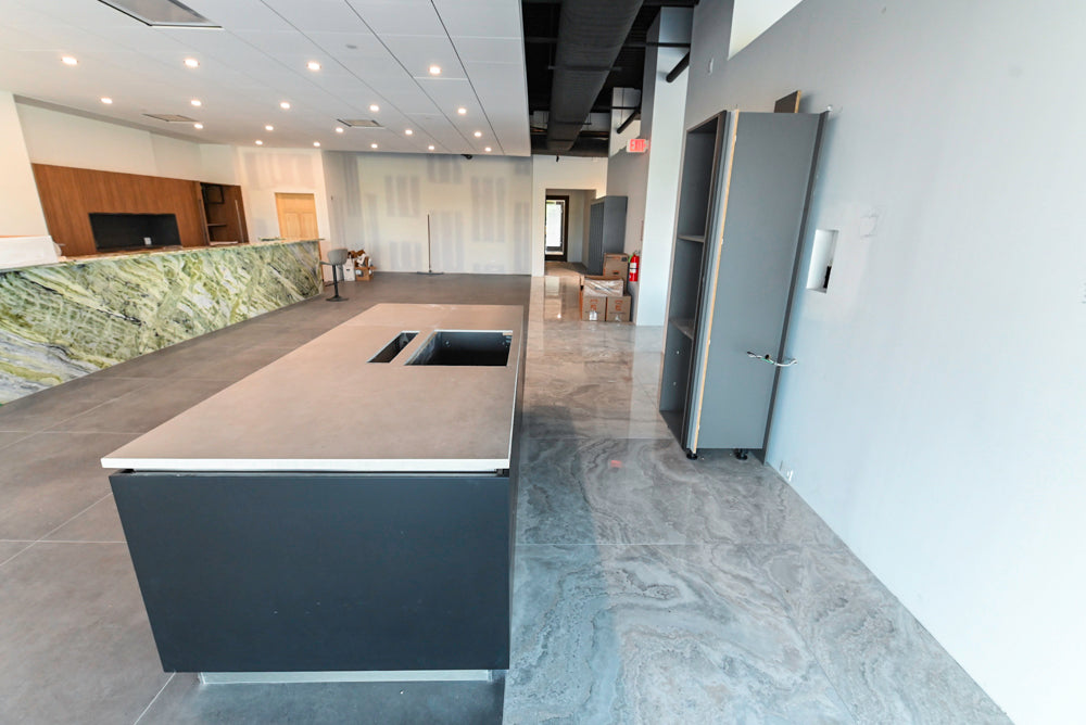 Häcker Modern Matte Black Island with Storage