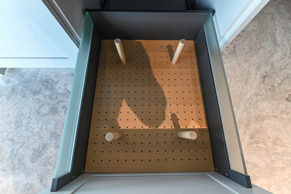 Häcker Transitional Light Grey Kitchen with Dark Grey Island and White Quartz Countertops