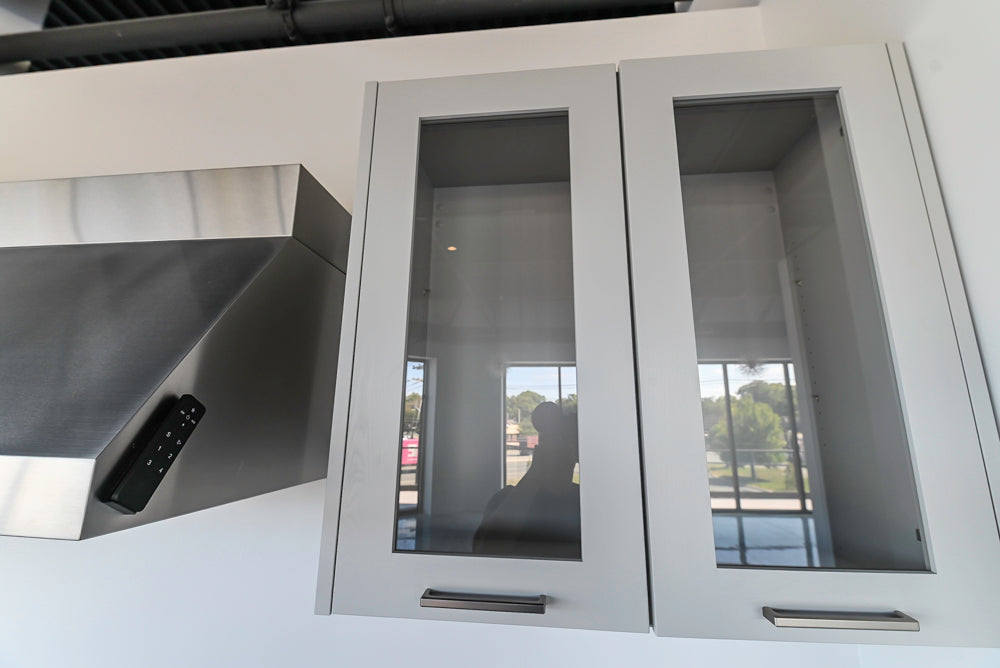 Häcker Transitional Light Grey Kitchen with Dark Grey Island and White Quartz Countertops