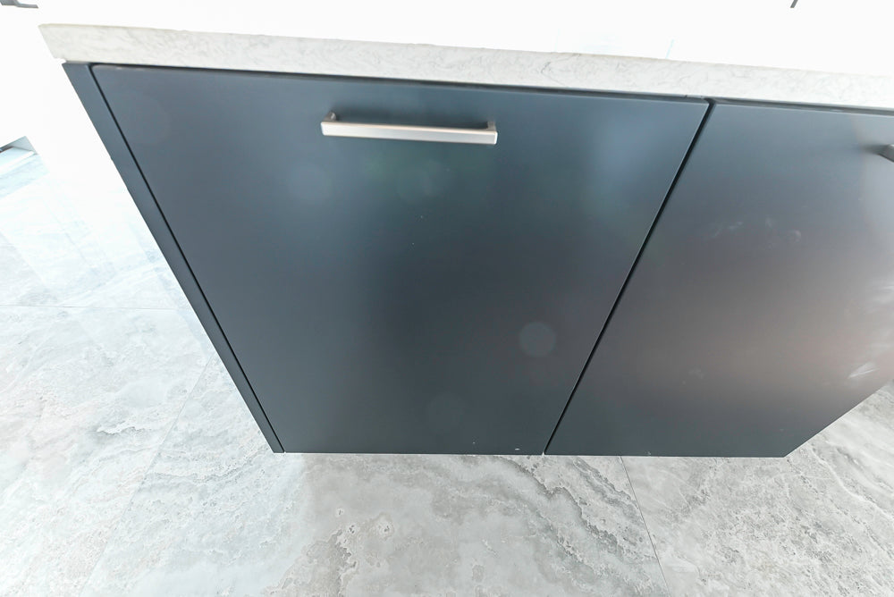 Häcker Transitional Light Grey Kitchen with Dark Grey Island and White Quartz Countertops