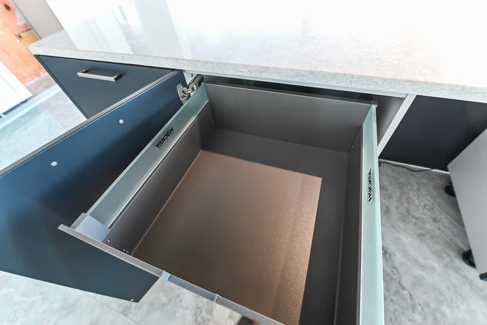 Häcker Transitional Light Grey Kitchen with Dark Grey Island and White Quartz Countertops