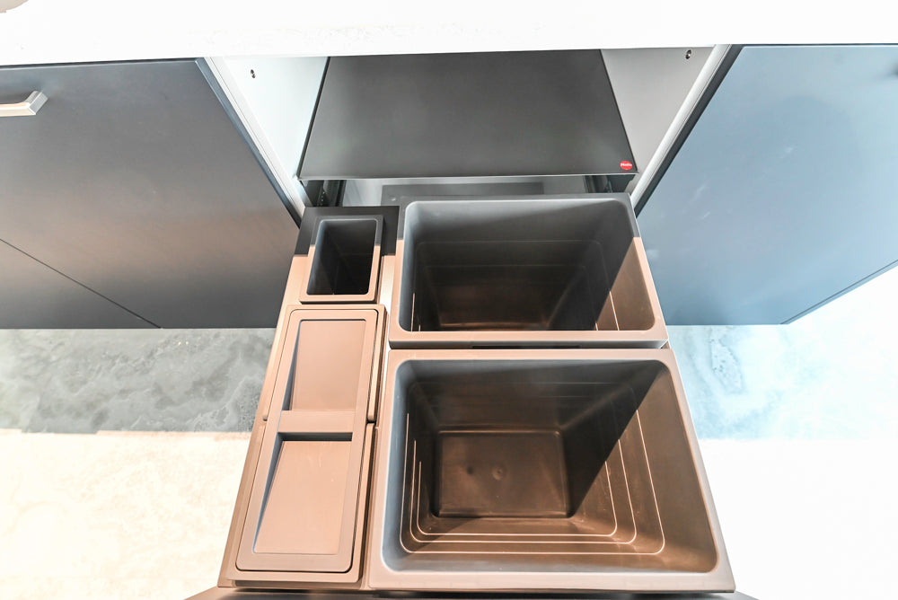 Häcker Transitional Light Grey Kitchen with Dark Grey Island and White Quartz Countertops