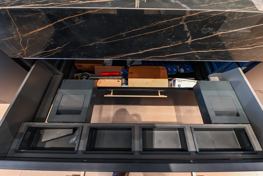 Composit Modern Two Toned Butler's Pantry with Quartz Countertop and Sink