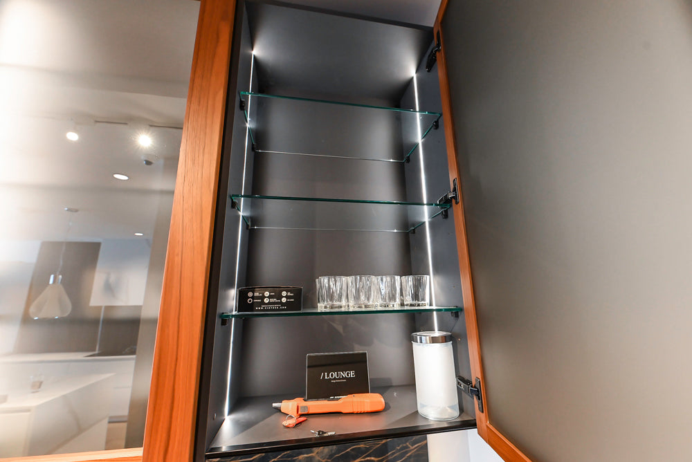 Composit Modern Two Toned Butler's Pantry with Quartz Countertop and Sink