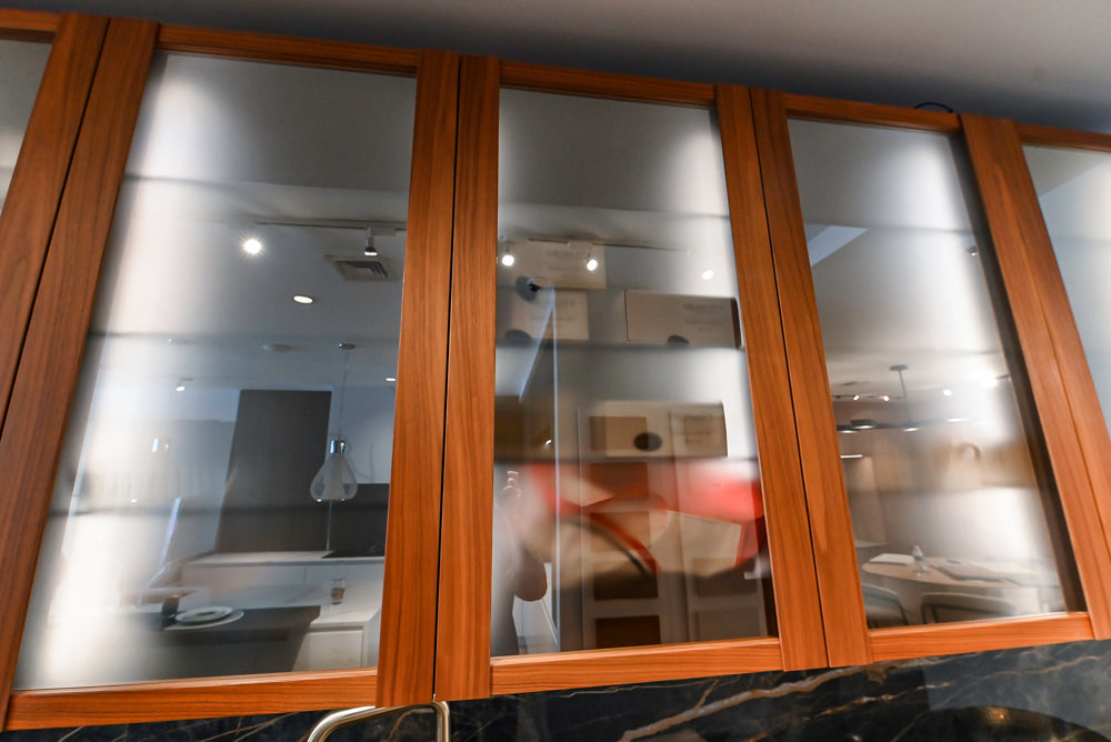 Composit Modern Two Toned Butler's Pantry with Quartz Countertop and Sink