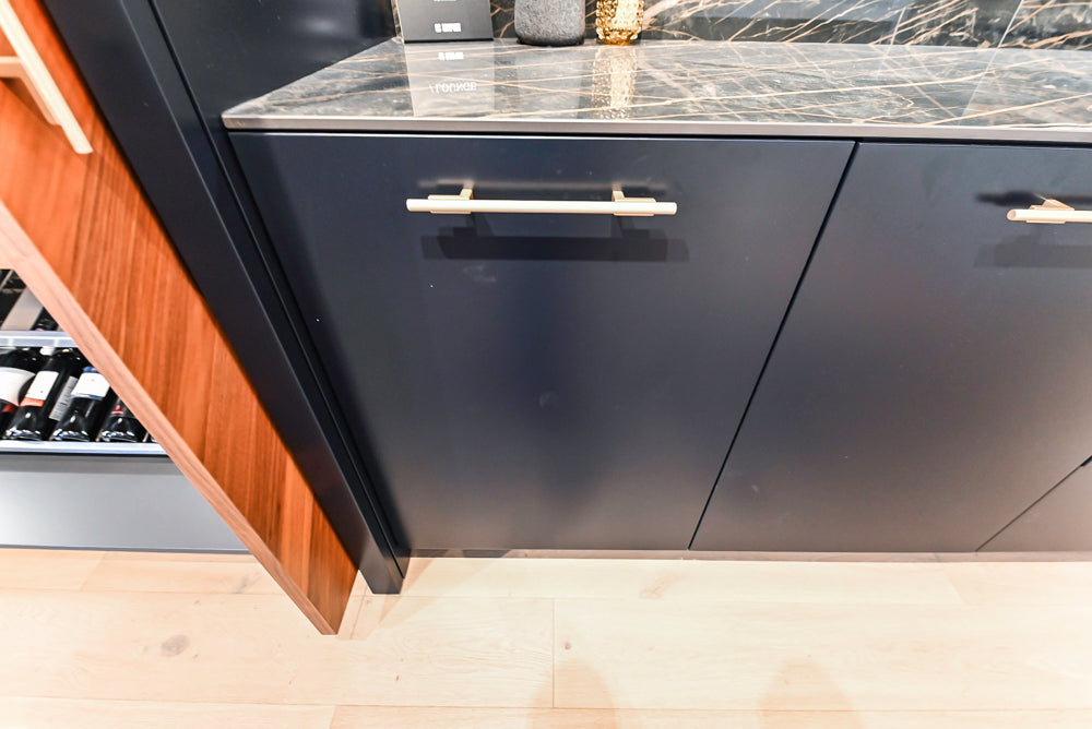 Composit Modern Two Toned Butler's Pantry with Quartz Countertop and Sink