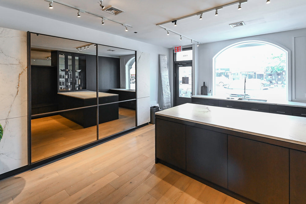 DOCA Modern Classic Brown Wood Veneer Kitchen Cabinets with Neolith Countertops