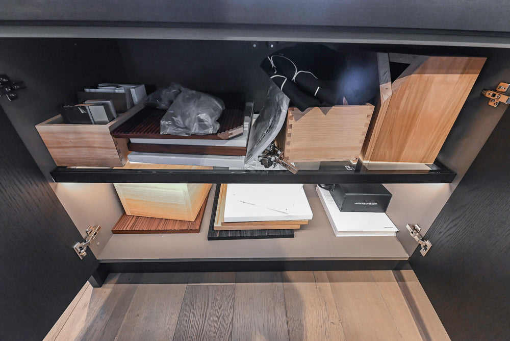 DOCA Modern Classic Brown Wood Veneer Kitchen Cabinets with Neolith Countertops