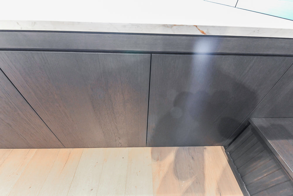 DOCA Modern Classic Brown Wood Veneer Kitchen Cabinets with Neolith Countertops