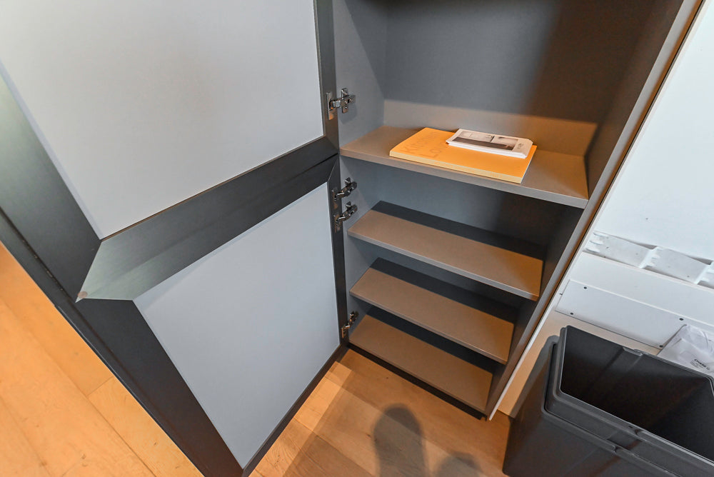 DOCA Modern Classic Brown Wood Veneer Kitchen Cabinets with Neolith Countertops