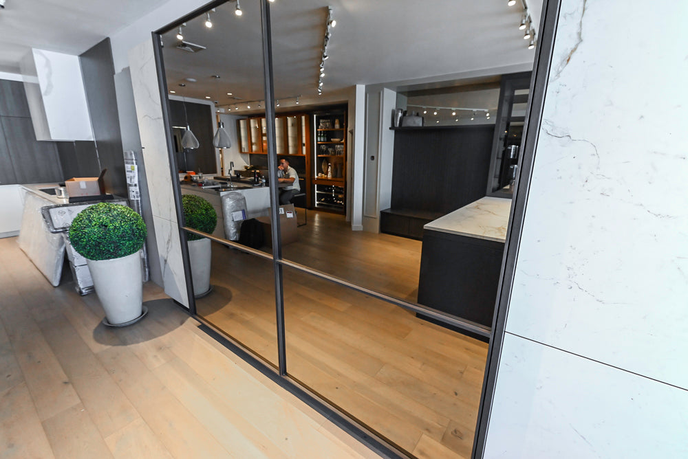 DOCA Modern Classic Brown Wood Veneer Kitchen Cabinets with Neolith Countertops