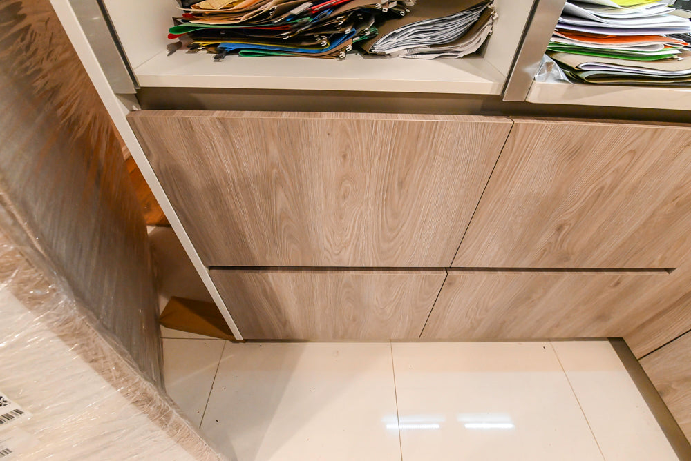 Aran Cucine Modern Built-In Desk System with White Oak Look Finish & Quartz Top