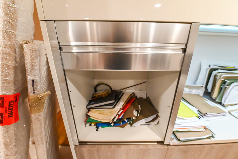 Aran Cucine Modern Built-In Desk System with White Oak Look Finish & Quartz Top