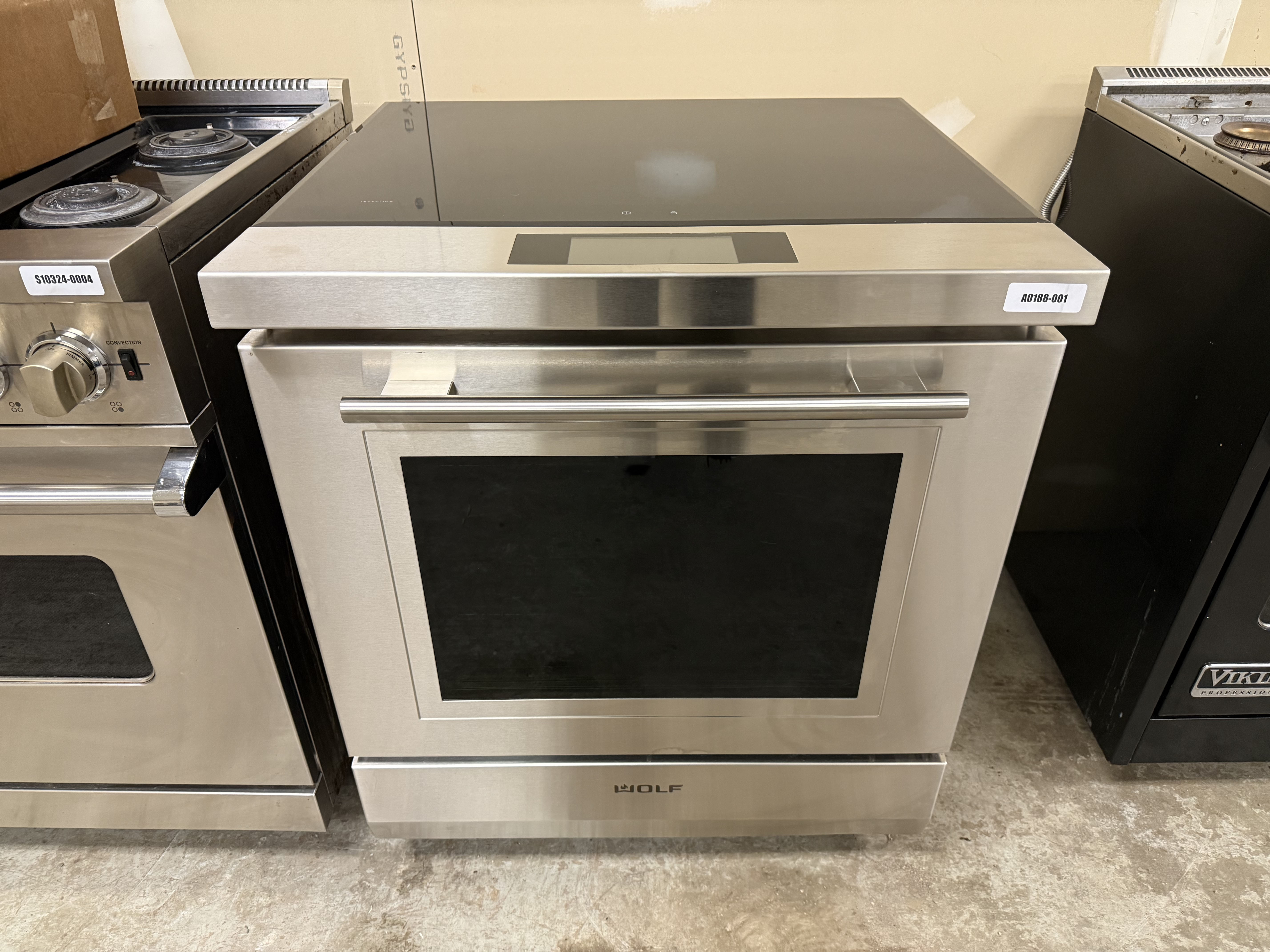 Wolf IR30450/S/T 36" Stainless Steel Induction Range