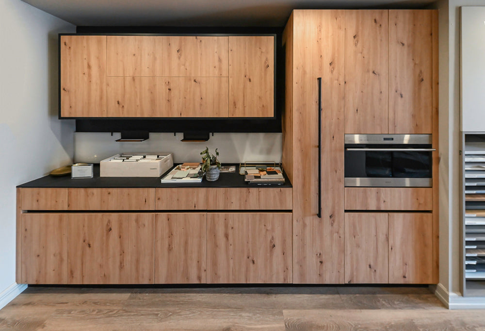 copatlife Modern Textured Wood Look Dry Bar with Wolf Microwave Oven