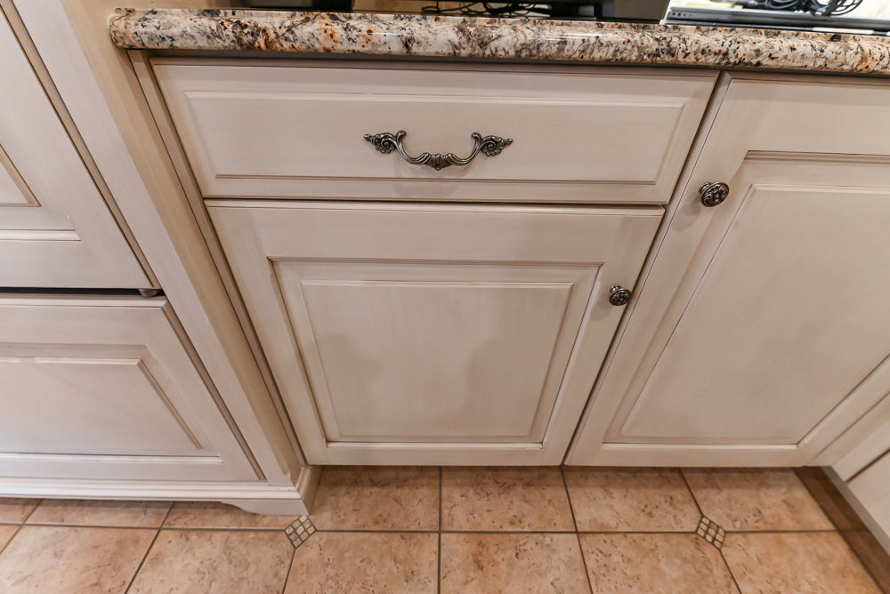 Signature Custom Traditional White Kitchen with Granite Countertops and Appliances