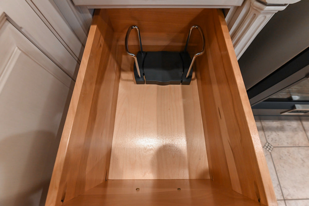 Signature Custom Traditional White Kitchen with Granite Countertops and Appliances