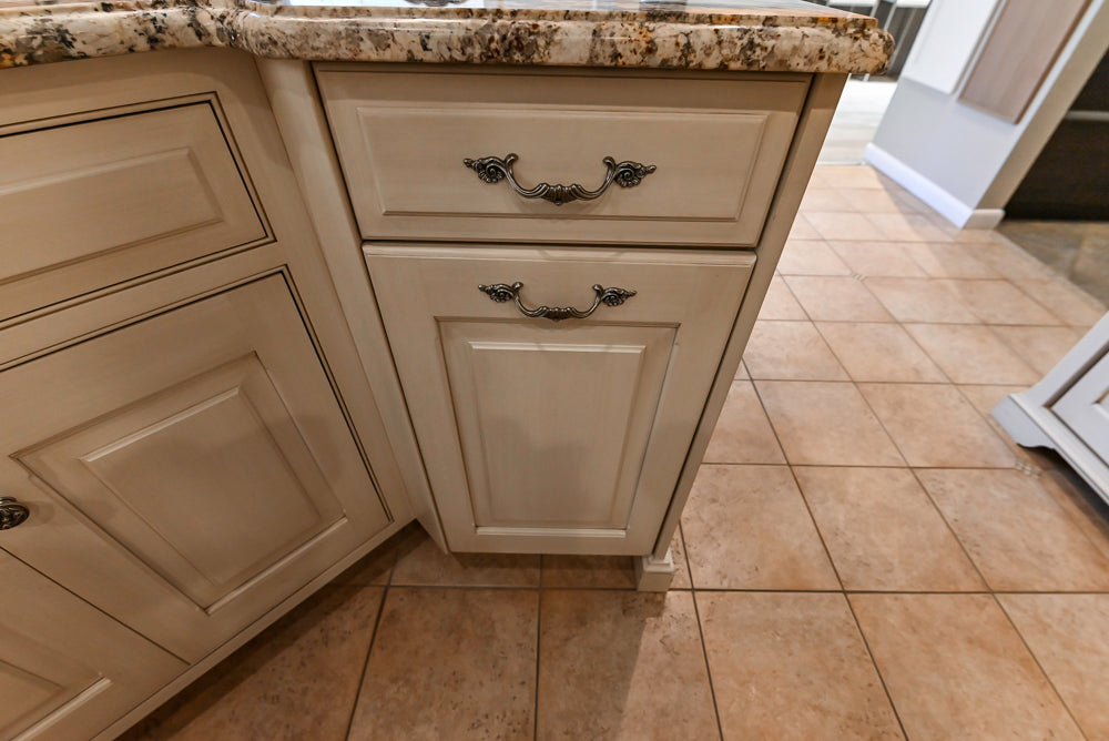 Signature Custom Traditional White Kitchen with Granite Countertops and Appliances