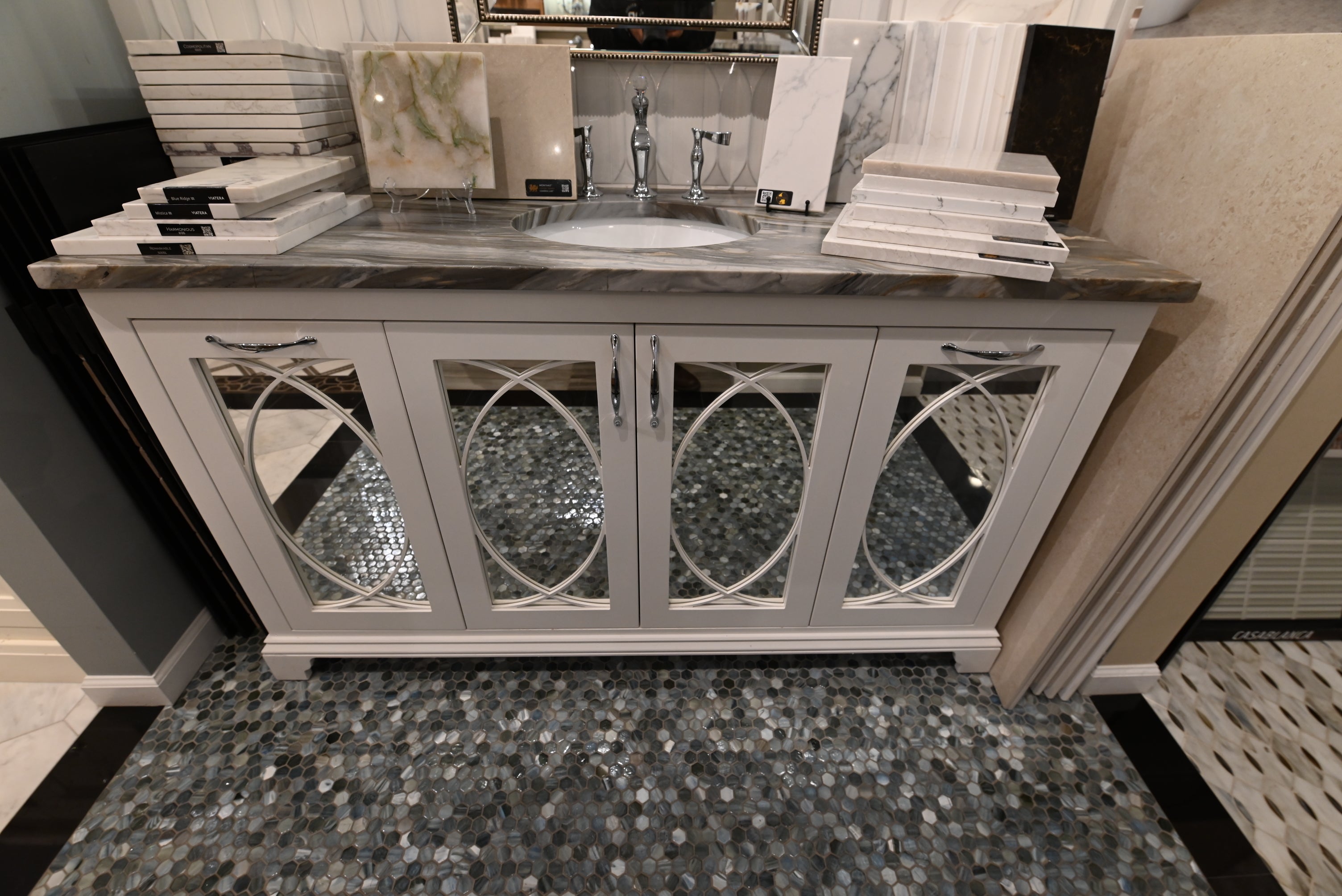 The Furniture Guild Traditional 62" White and Mirrored Glass Single Vanity with Top, Sink and Faucet