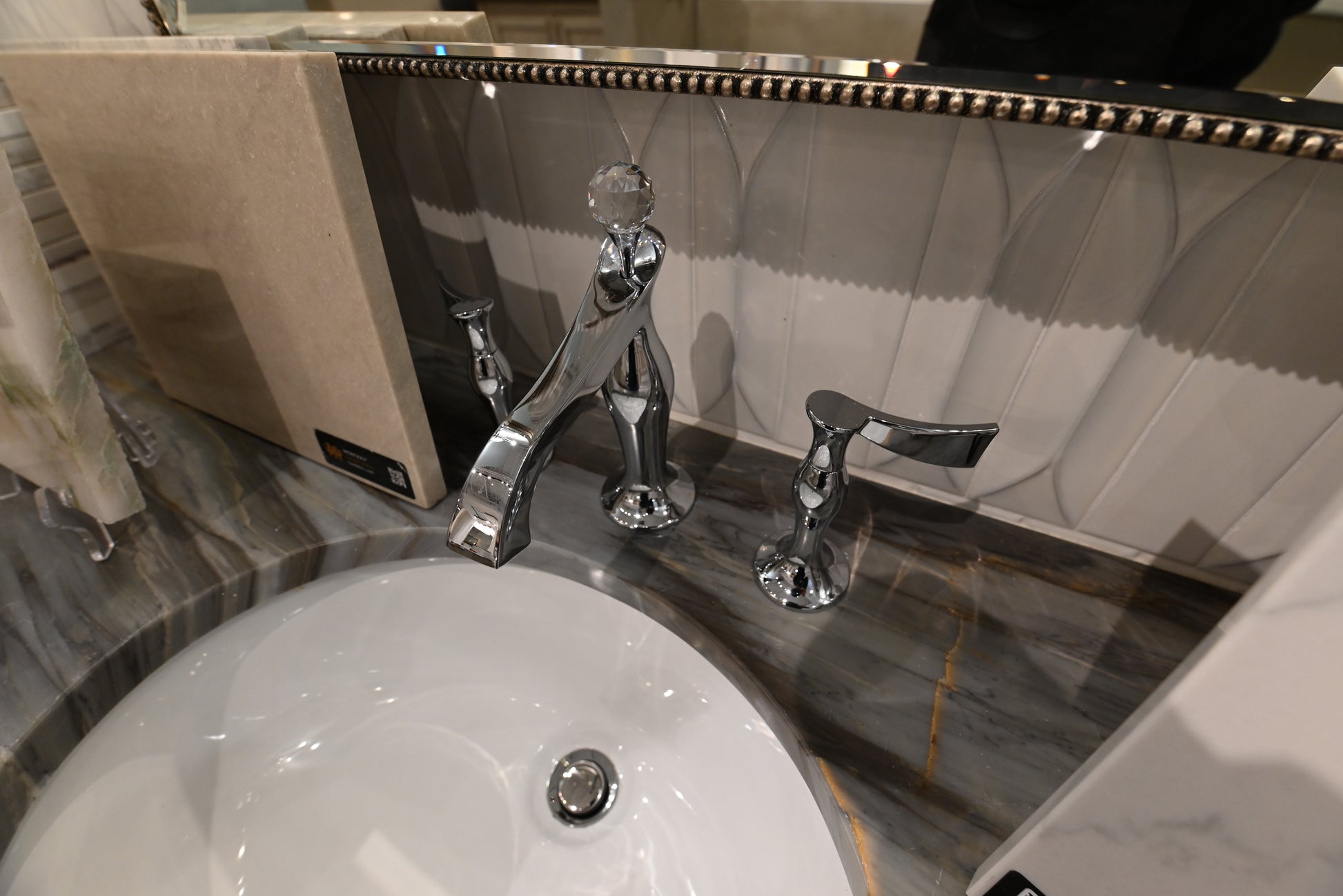 The Furniture Guild Traditional 62" White and Mirrored Glass Single Vanity with Top, Sink and Faucet