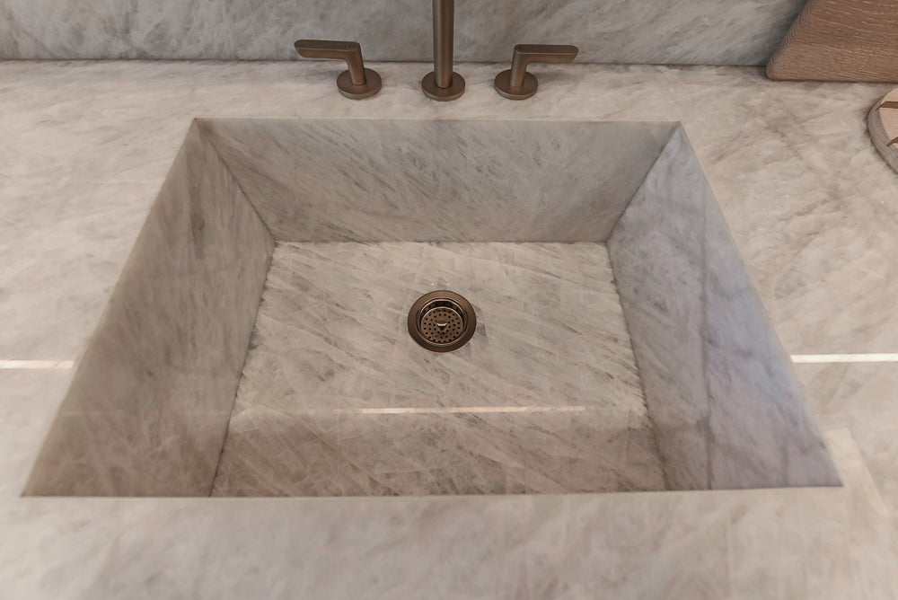 St. Charles Transitional Slate Gray Butler's Pantry Wall with Cristallo White Quartzite Countertops