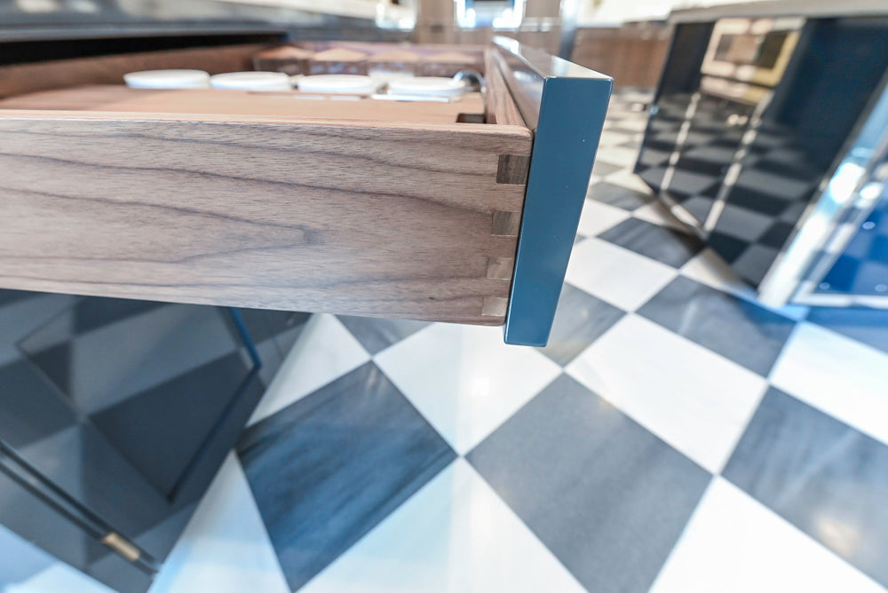 St. Charles Transitional Slate Gray Butler's Pantry Wall with Cristallo White Quartzite Countertops