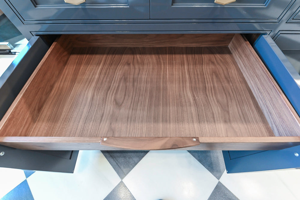 St. Charles Transitional Slate Gray Butler's Pantry Wall with Cristallo White Quartzite Countertops
