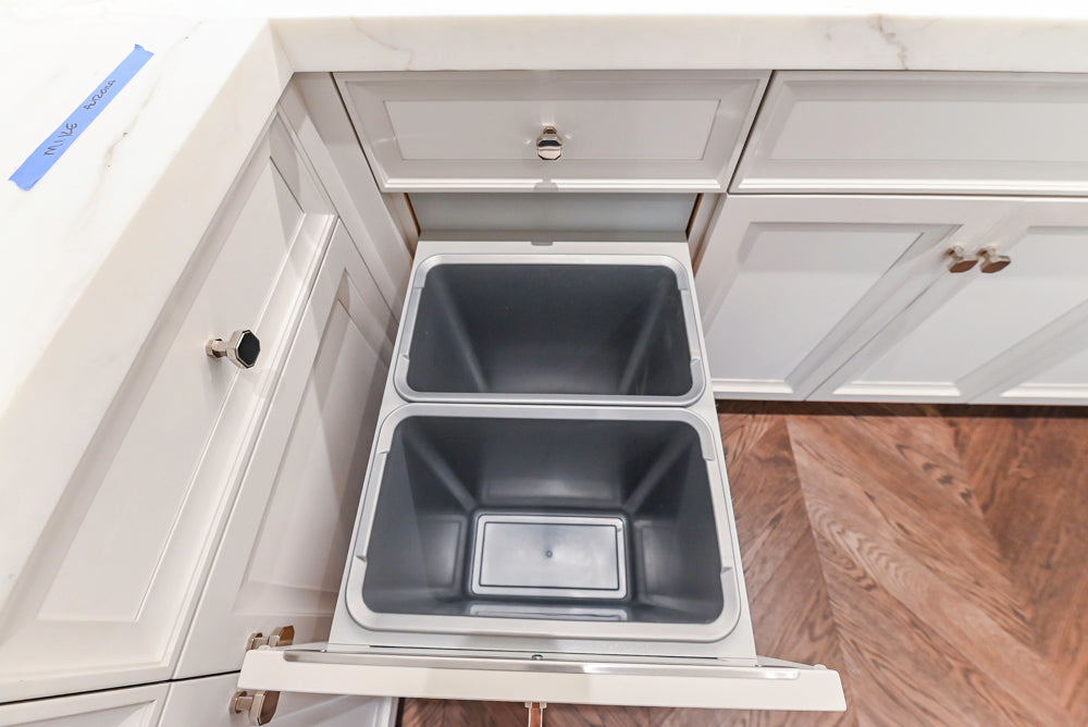 St. Charles Transitional Two-Tone White Butler's Pantry with Calcatta Marble Countertops