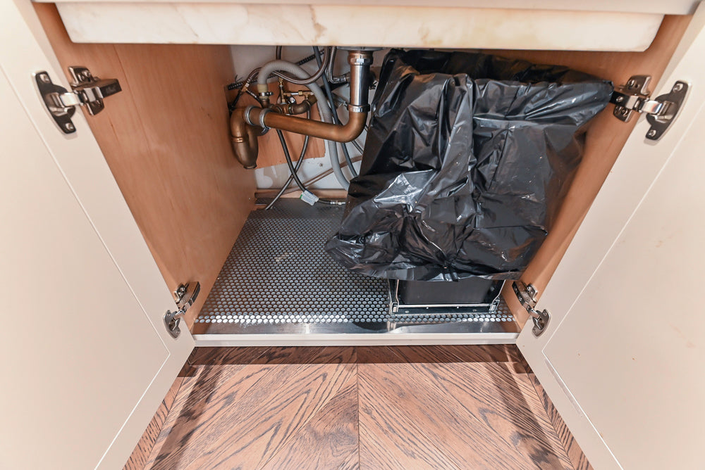 St. Charles Transitional Two-Tone White Butler's Pantry with Calcatta Marble Countertops