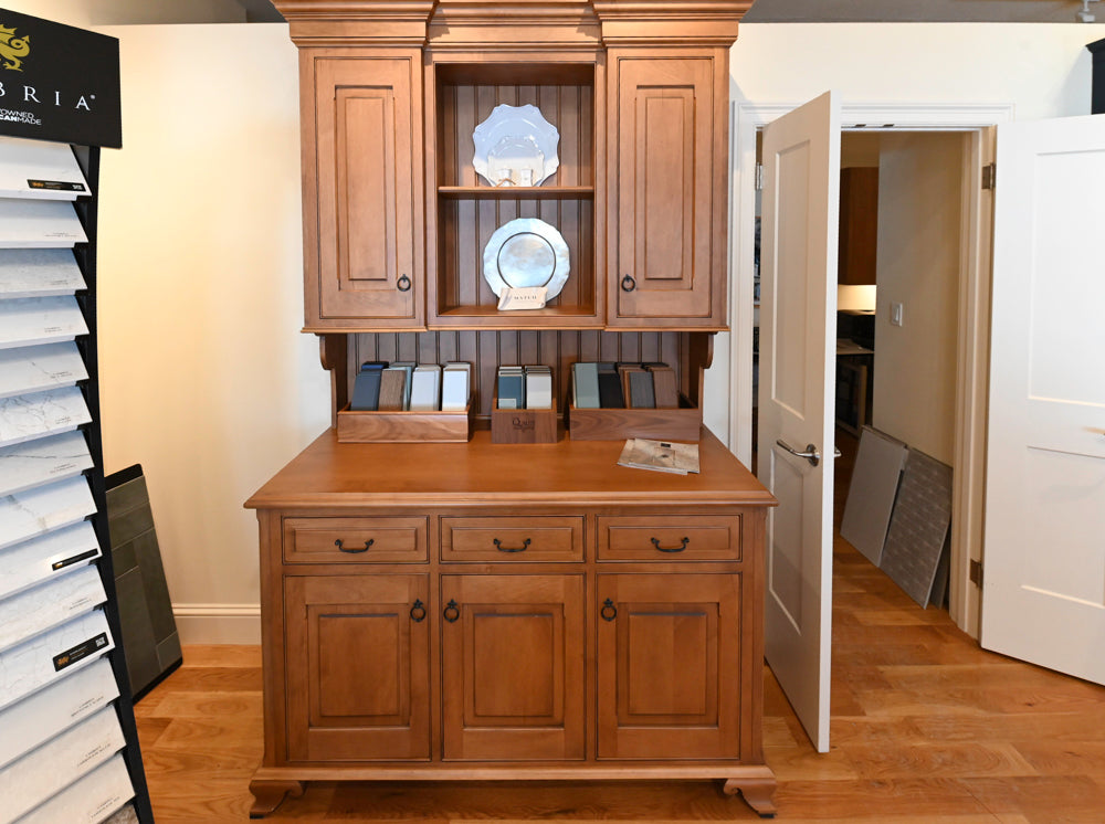 Quality Custom Traditional Freestanding Wooden Hutch