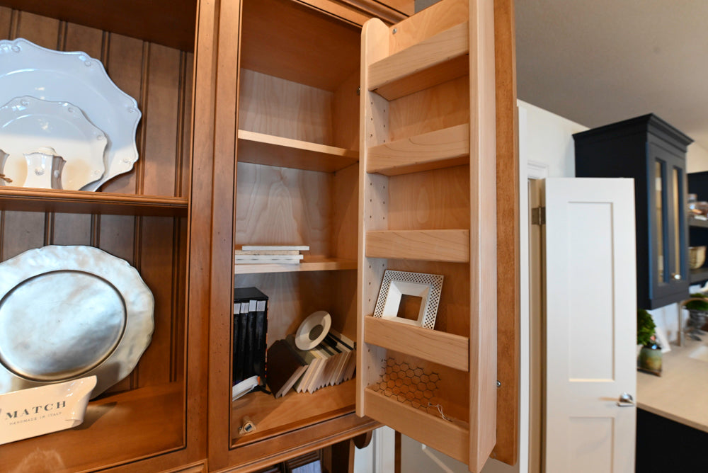 Quality Custom Traditional Freestanding Wooden Hutch
