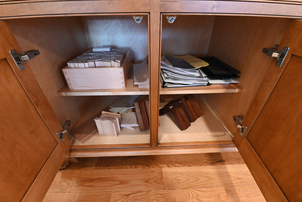 Quality Custom Traditional Freestanding Wooden Hutch