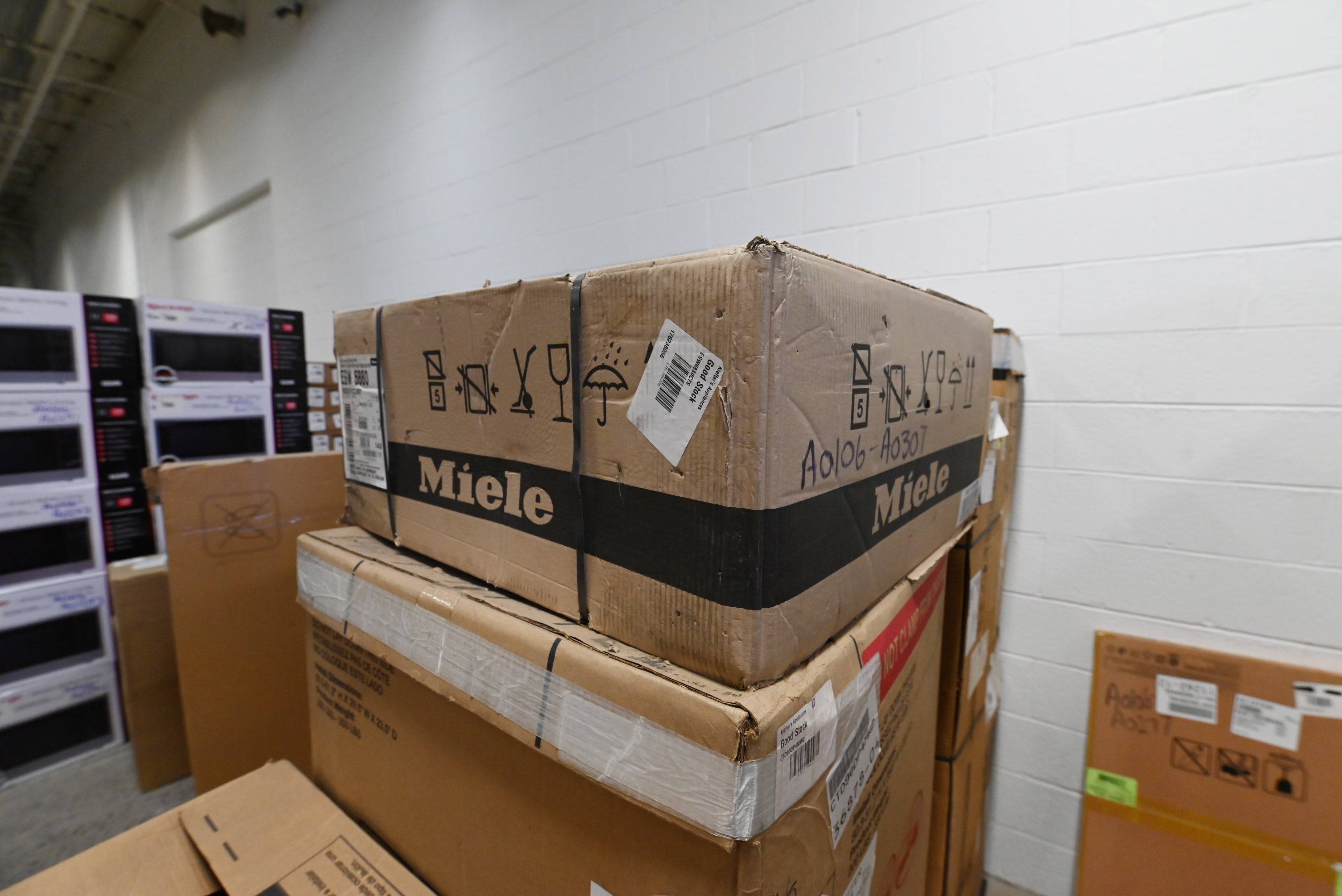 Miele ESW 6880 30" Clean Touch Steel Warming Drawer