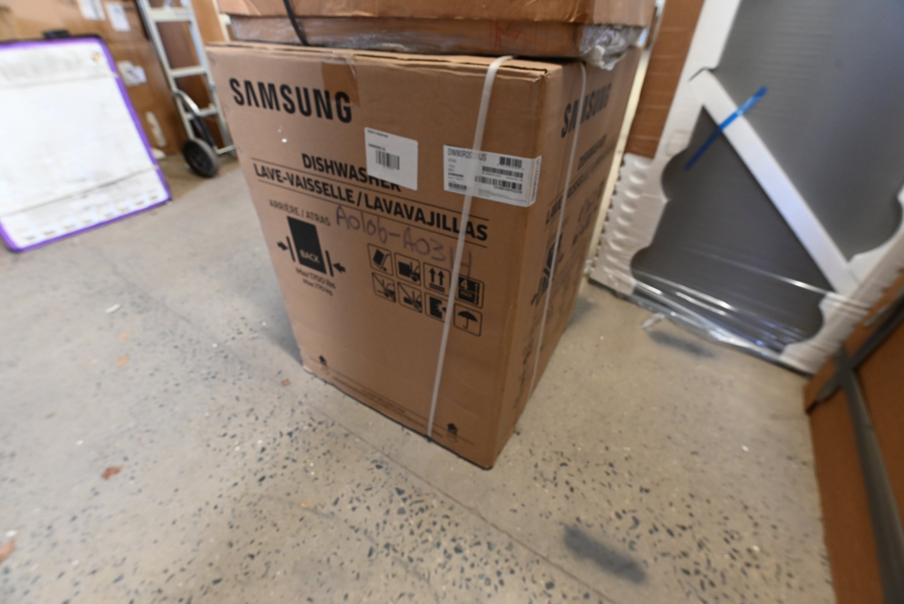 Samsung DW80R2031US 24" Stainless Steel Dishwasher