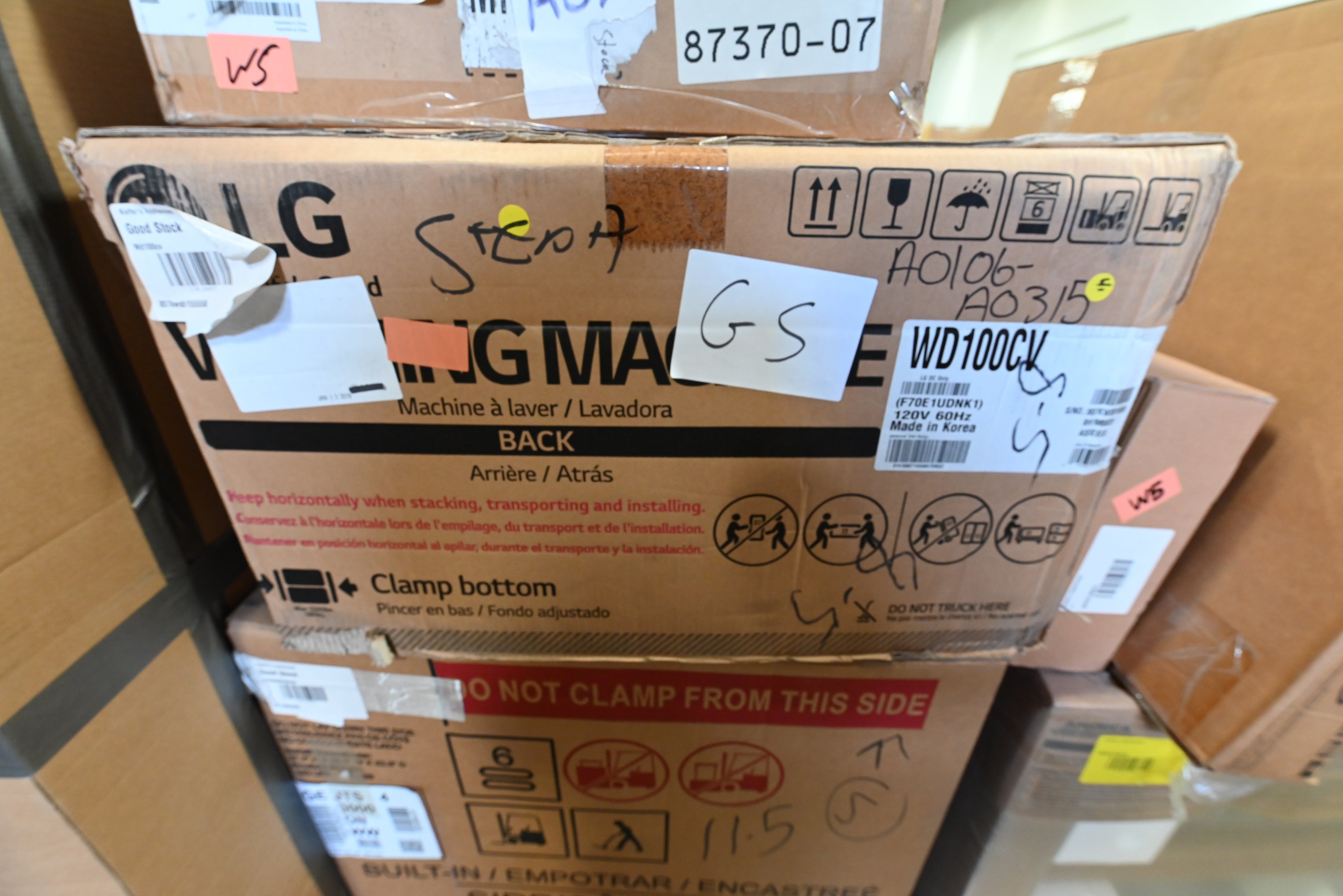 LG WD100CV 27" Graphite Steel Pedestal Washer