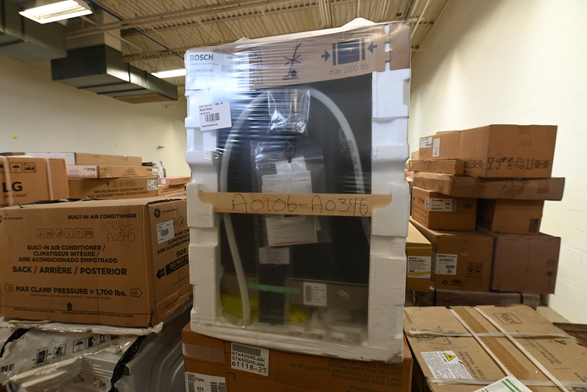 Bosch SHXM63W55N 24" Stainless Steel Dishwasher