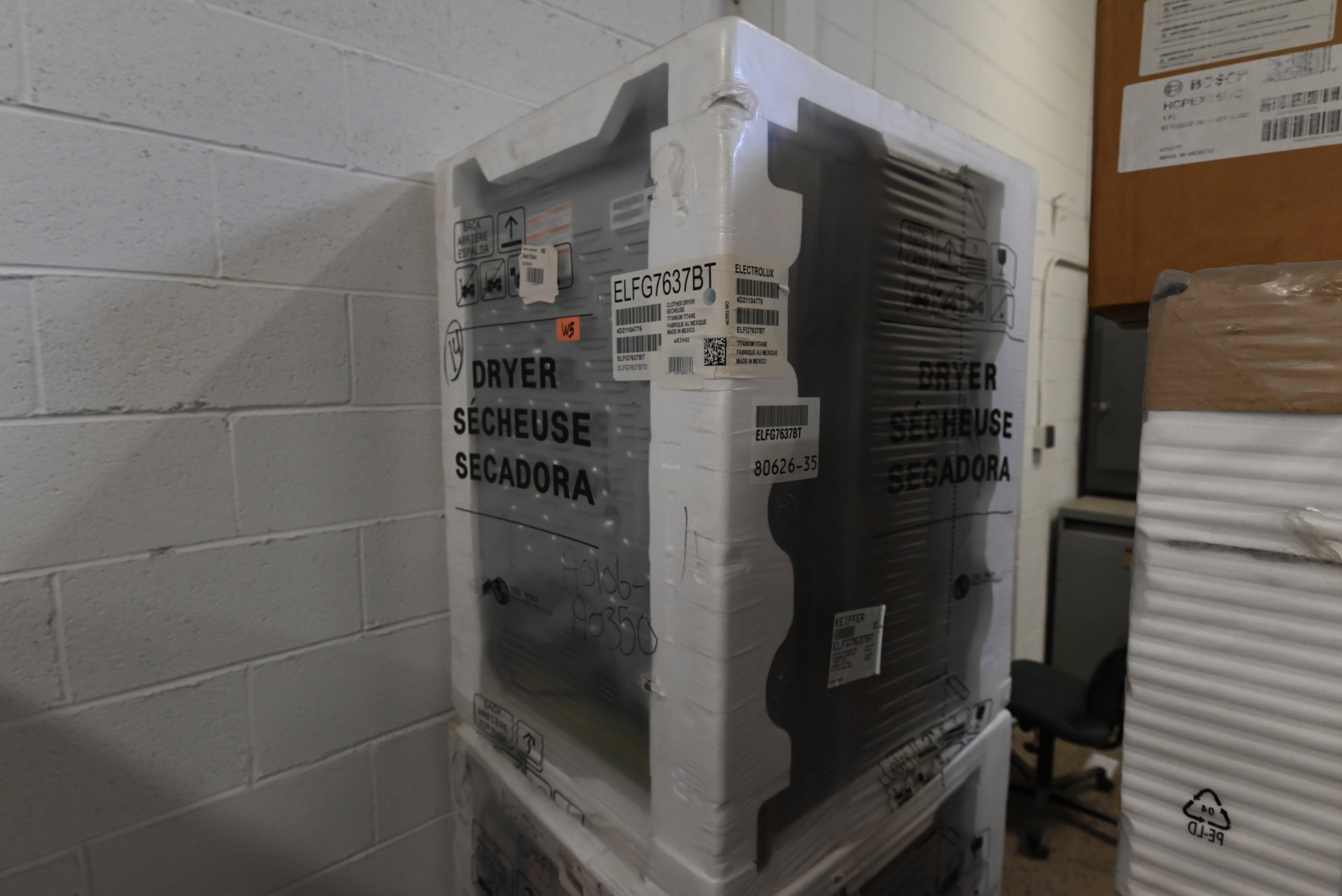 Electrolux ELFG7637BT 27" Titanium Gas Dryer