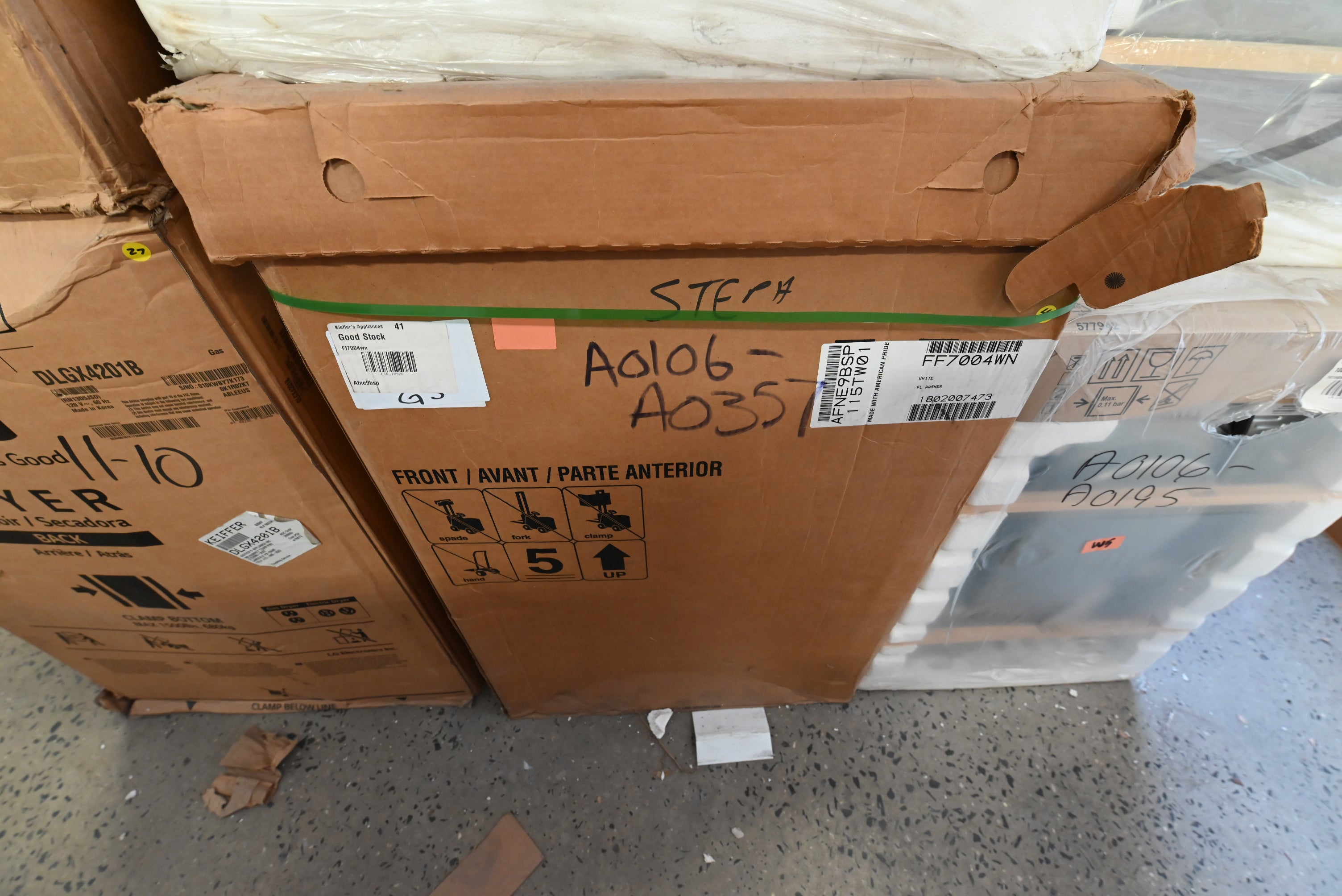 Speed Queen FF7004WN 27" White Front Load Washer