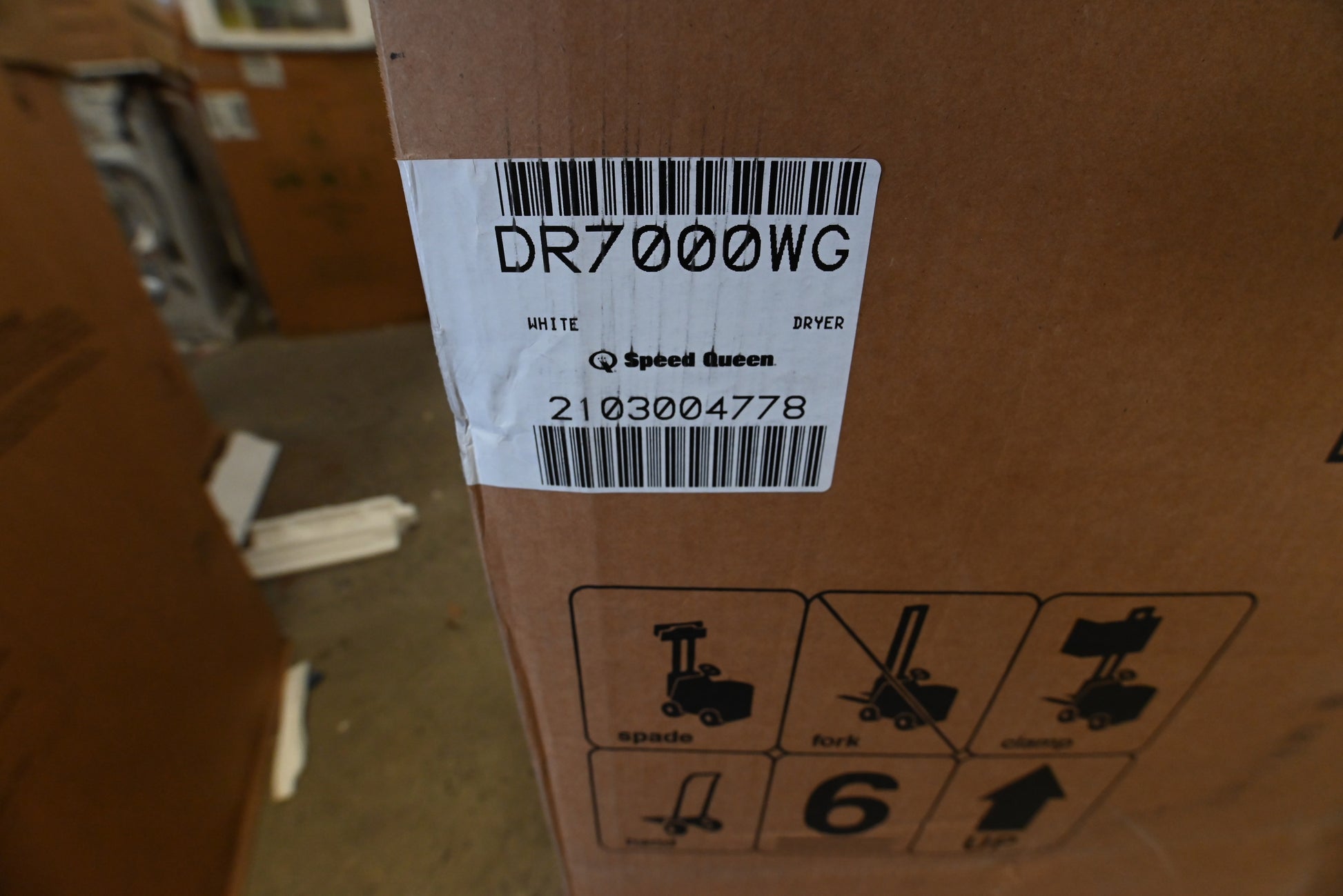 Speed Queen DR7000WG 27" White Front Load Gas Dryer