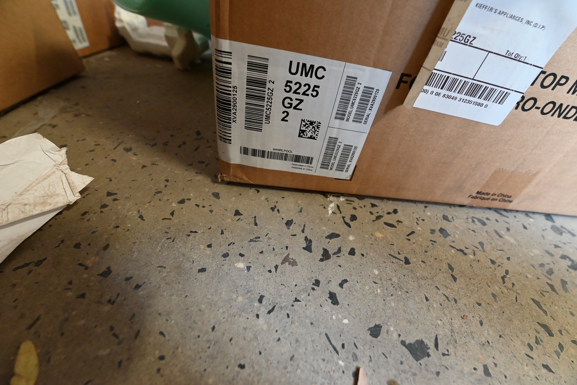 Whirlpool UMC5225GZ 24" Stainless Steel Countertop Microwave