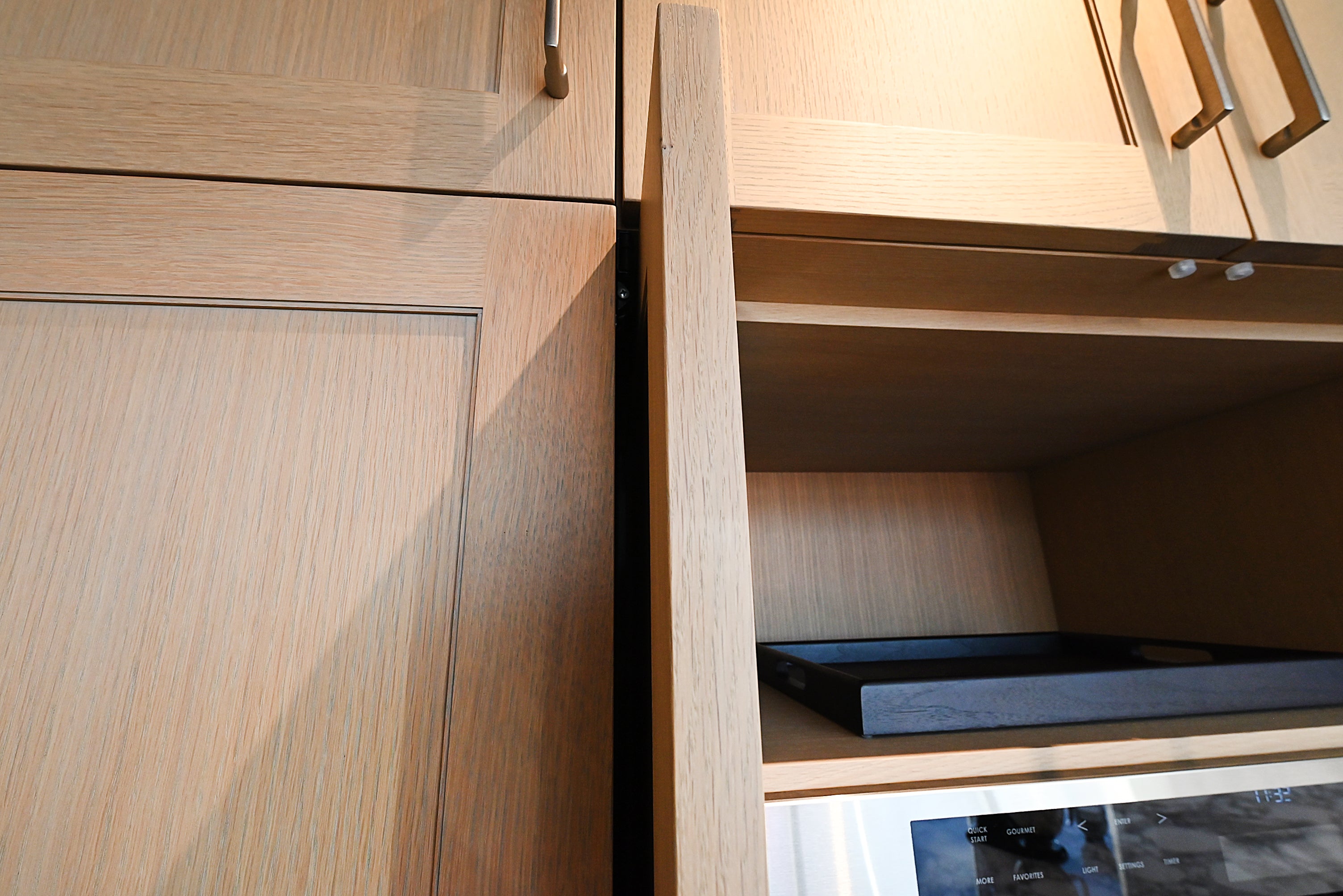 Quality Custom Marble & Onyx Flair Transitional Showroom Display Kitchen