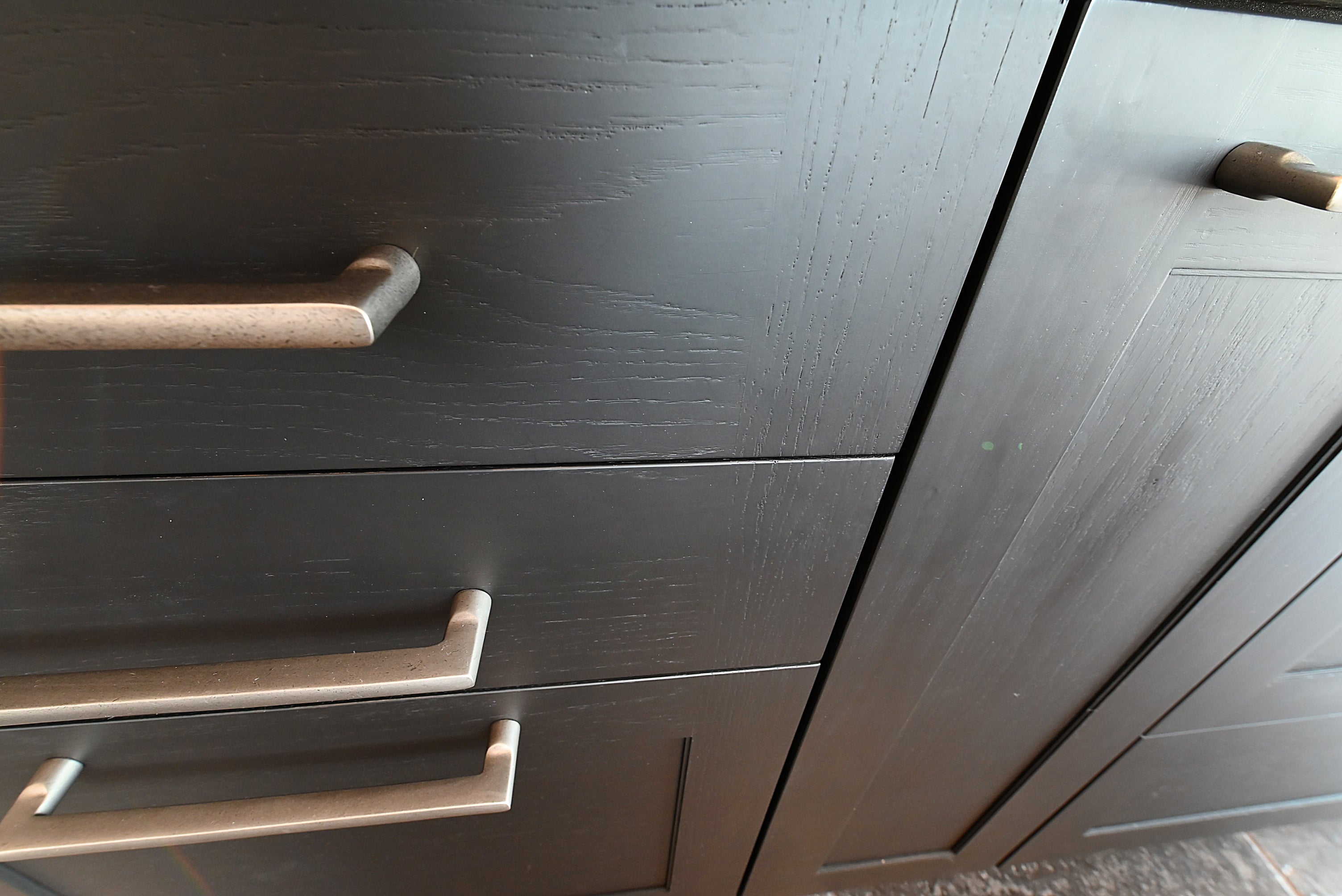 Quality Custom Marble & Onyx Flair Transitional Showroom Display Kitchen