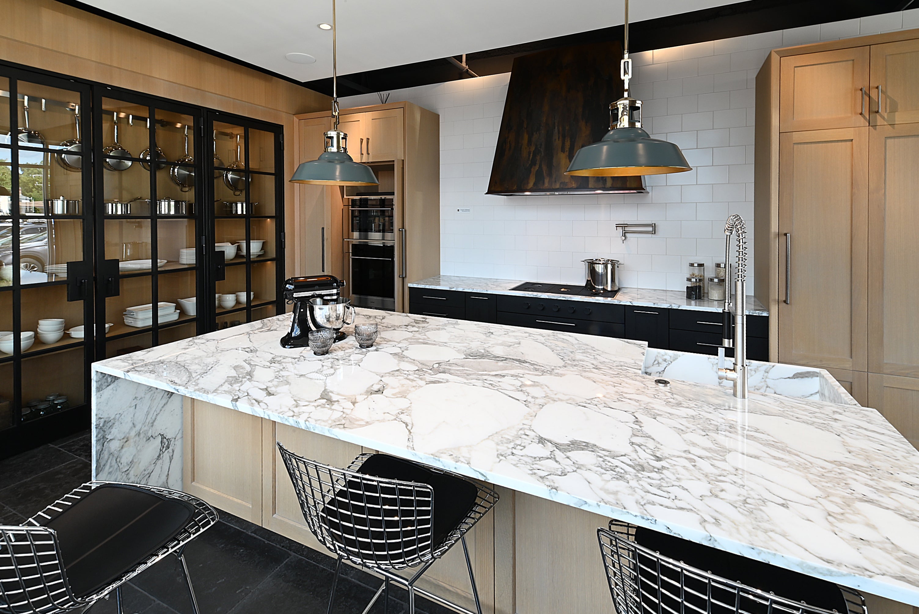 Quality Custom Marble & Onyx Flair Transitional Showroom Display Kitchen