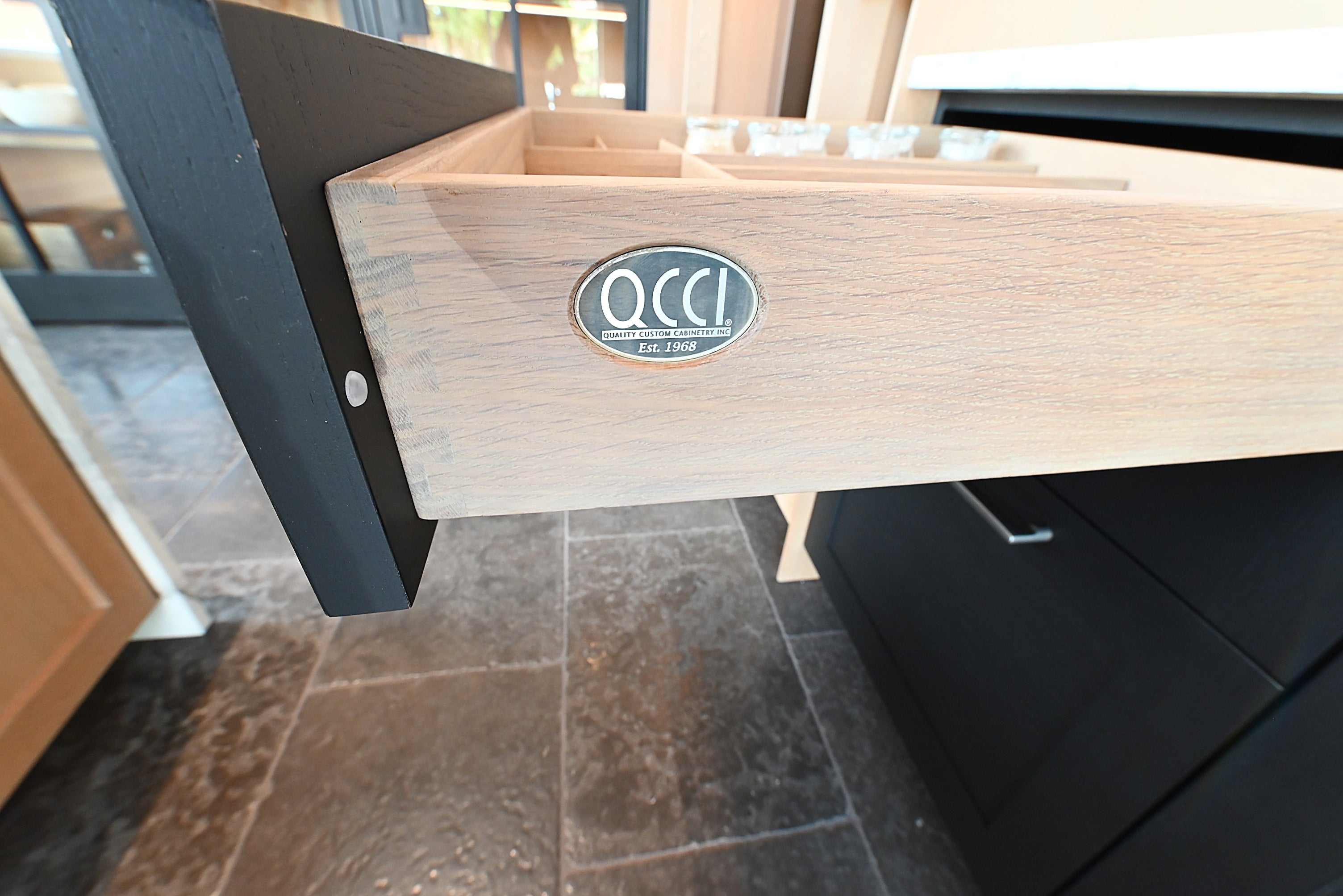 Quality Custom Marble & Onyx Flair Transitional Showroom Display Kitchen