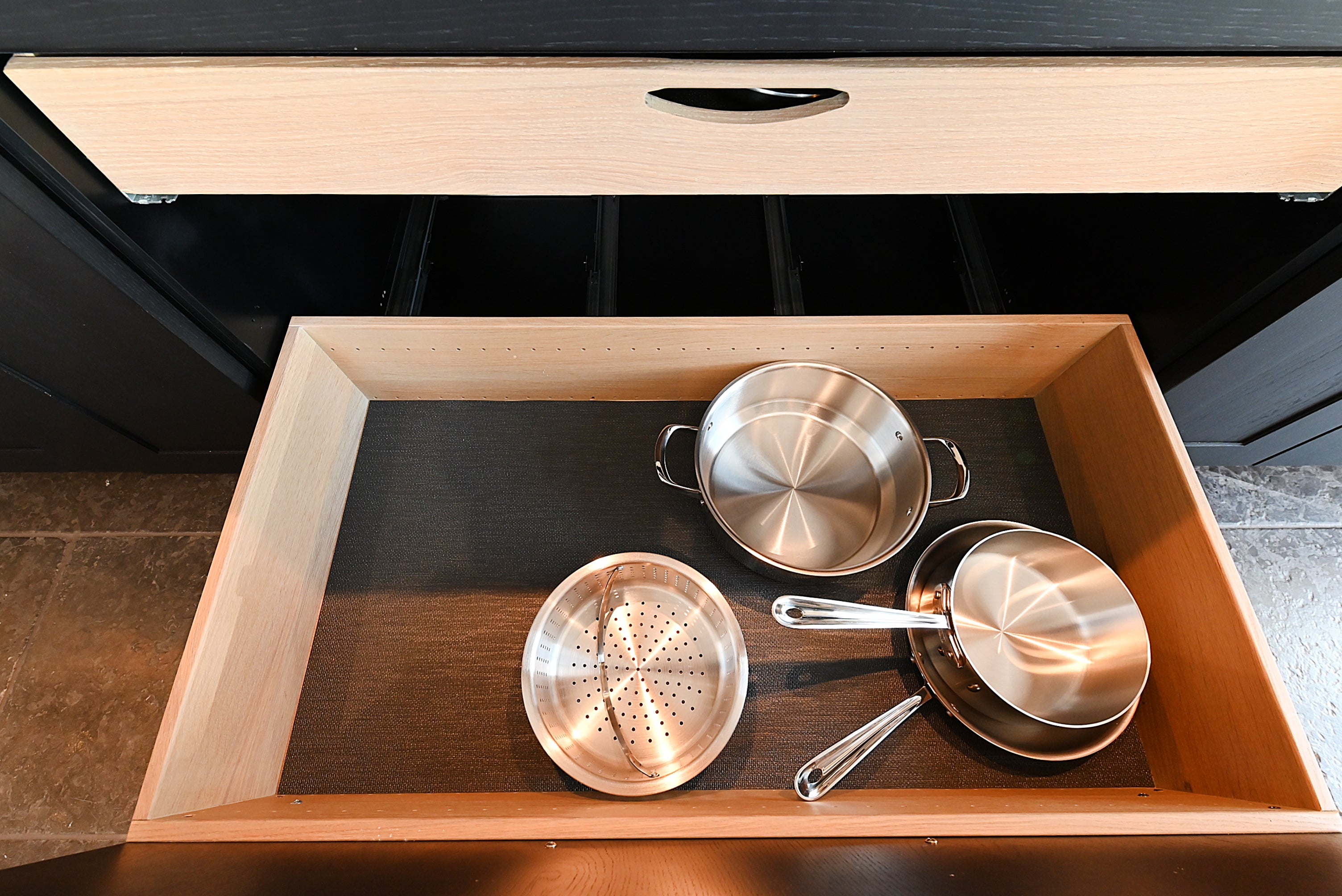 Quality Custom Marble & Onyx Flair Transitional Showroom Display Kitchen