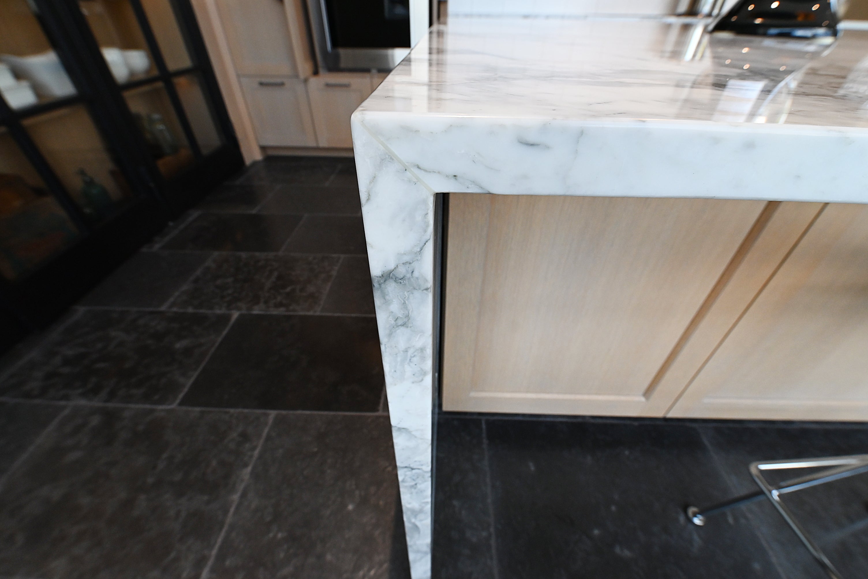 Quality Custom Marble & Onyx Flair Transitional Showroom Display Kitchen