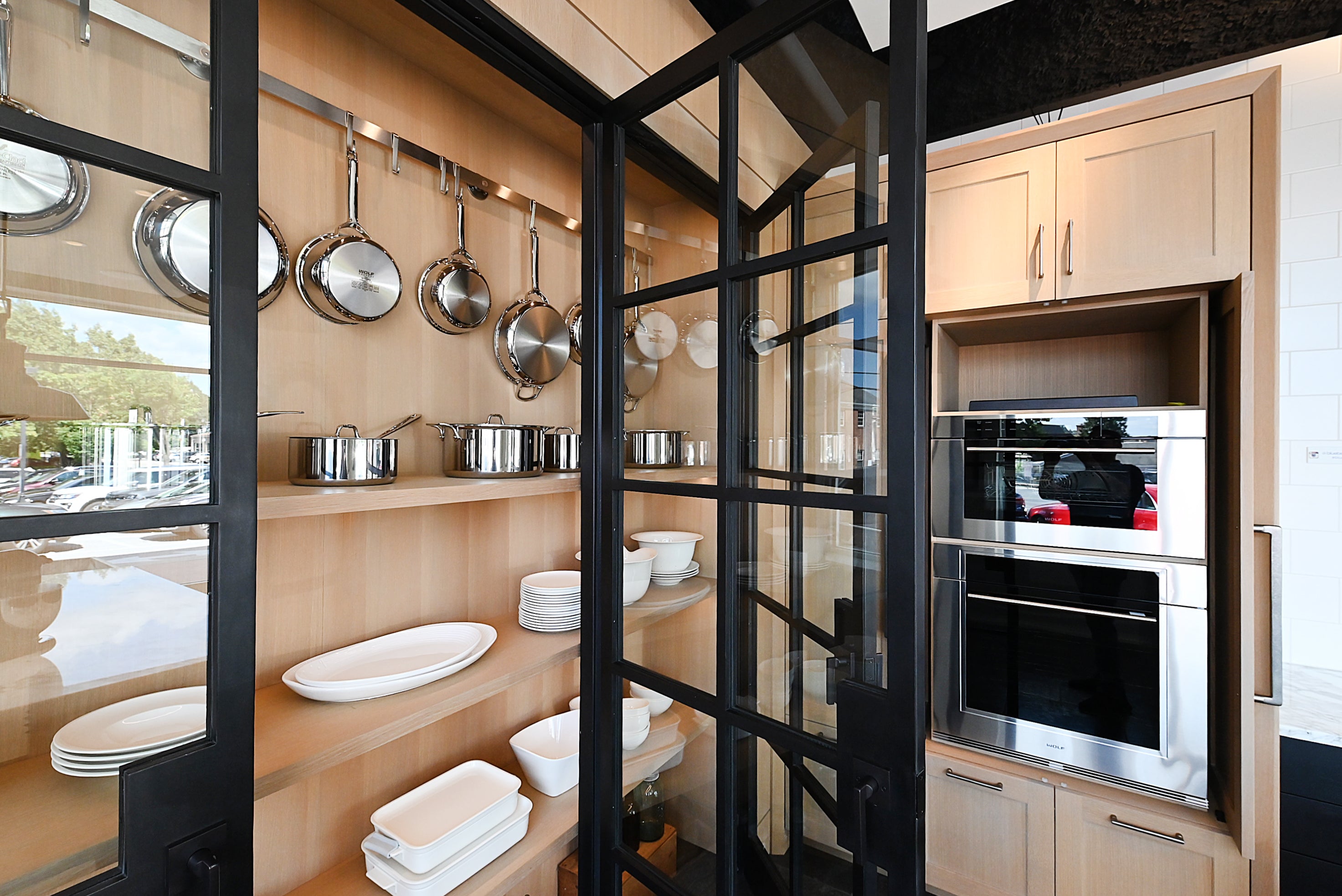 Quality Custom Marble & Onyx Flair Transitional Showroom Display Kitchen
